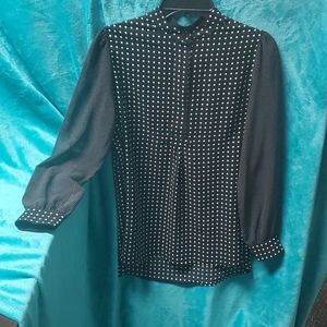 Anne Klein polka dot button up blouse
